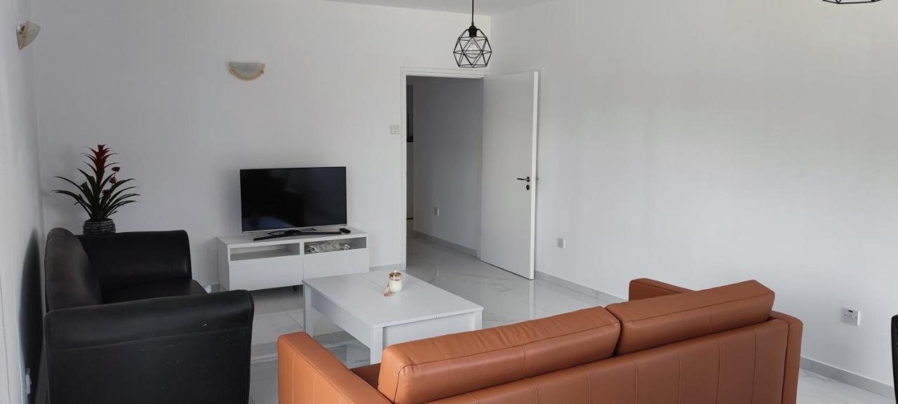 Ellas Modern Duplex City Center Nikósie Exteriér fotografie
